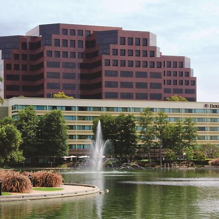 Doubletree By Hilton Orange County Airport Hotell Santa Ana Exteriör bild
